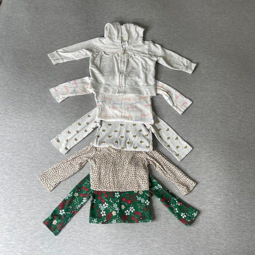 Carter's Baby Onesie & Sweater 5 PCS. Set (6M)